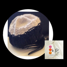 Load image into Gallery viewer, K1P2 teen to adult black & white handknit hat