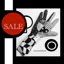 Load image into Gallery viewer, DISPLAY BEANBAG HAND BW