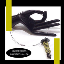 Load image into Gallery viewer, KINDRED SPIRITS NECKLACE .LB DROP