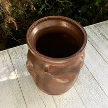 Load image into Gallery viewer, VINTAGE USA POTTERY CIRCA 1978