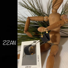 Load image into Gallery viewer, ZZAN  EARRINGS SD. GOLD