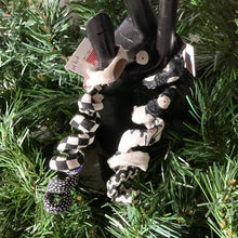 Load image into Gallery viewer, wired fabric twist ornaments BKWH