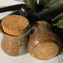 Load image into Gallery viewer, VINTAGE POTTERY SALT and PEPPER