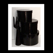 Load image into Gallery viewer, BLACK NESTED GIFT BOXES SET OF 3