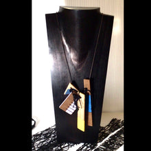 Load image into Gallery viewer, WOOD NECK FORM ..TALL