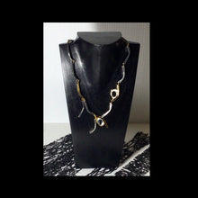 Load image into Gallery viewer, WOOD NECK FORM ..MEDIUM - MM