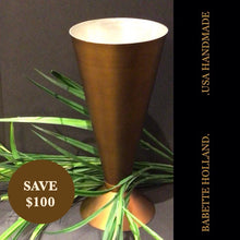 Load image into Gallery viewer, BABETTE HOLLAND VESSEL ~ RET