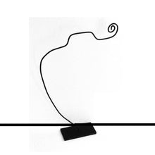 Load image into Gallery viewer, Vilmain necklace display