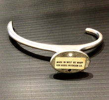 Load image into Gallery viewer, VOGEL PETERSON COAT - HAT HOOK