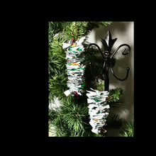 Load image into Gallery viewer, FINDS Ornament GWY