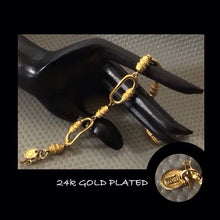 Load image into Gallery viewer, CCORI LINK BRACELET - GOLDPLATED
