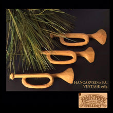 Load image into Gallery viewer, VINTAGE RAINTREE GALLERY wood ornament  HORN
