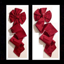 Load image into Gallery viewer, Fabric “PICTURE BOWS” circa early 1990s
