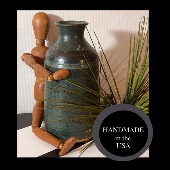 USA HANDMADE SMALL POTTERY VASE