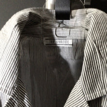 Load image into Gallery viewer, PO - TRANSPARENTE stripe button front jacket top
