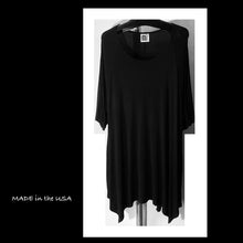 Load image into Gallery viewer, PO ~  M SQUARE TUNIC With POCKETS
