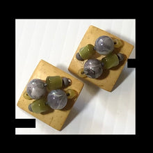 Load image into Gallery viewer, TERESA Goodall BUTTON BEAD CLIP EARRING square
