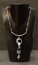 Load image into Gallery viewer, XOvivo NECKLACE
