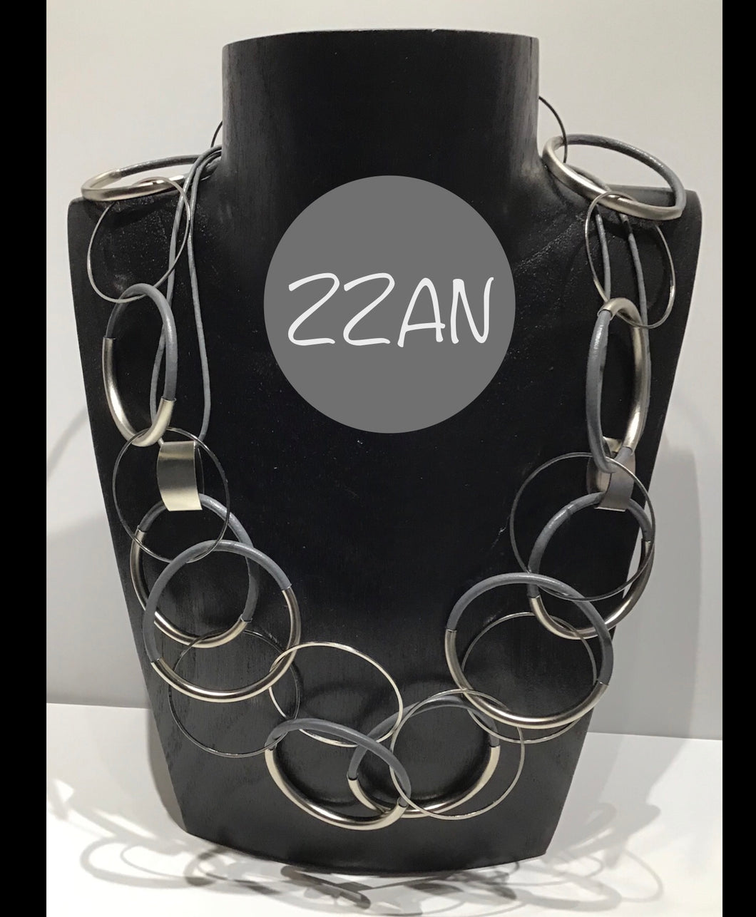 ZZAN NECKLACE LONG CIRCLE