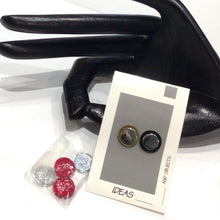 Load image into Gallery viewer, LOOKSUR post earrings
